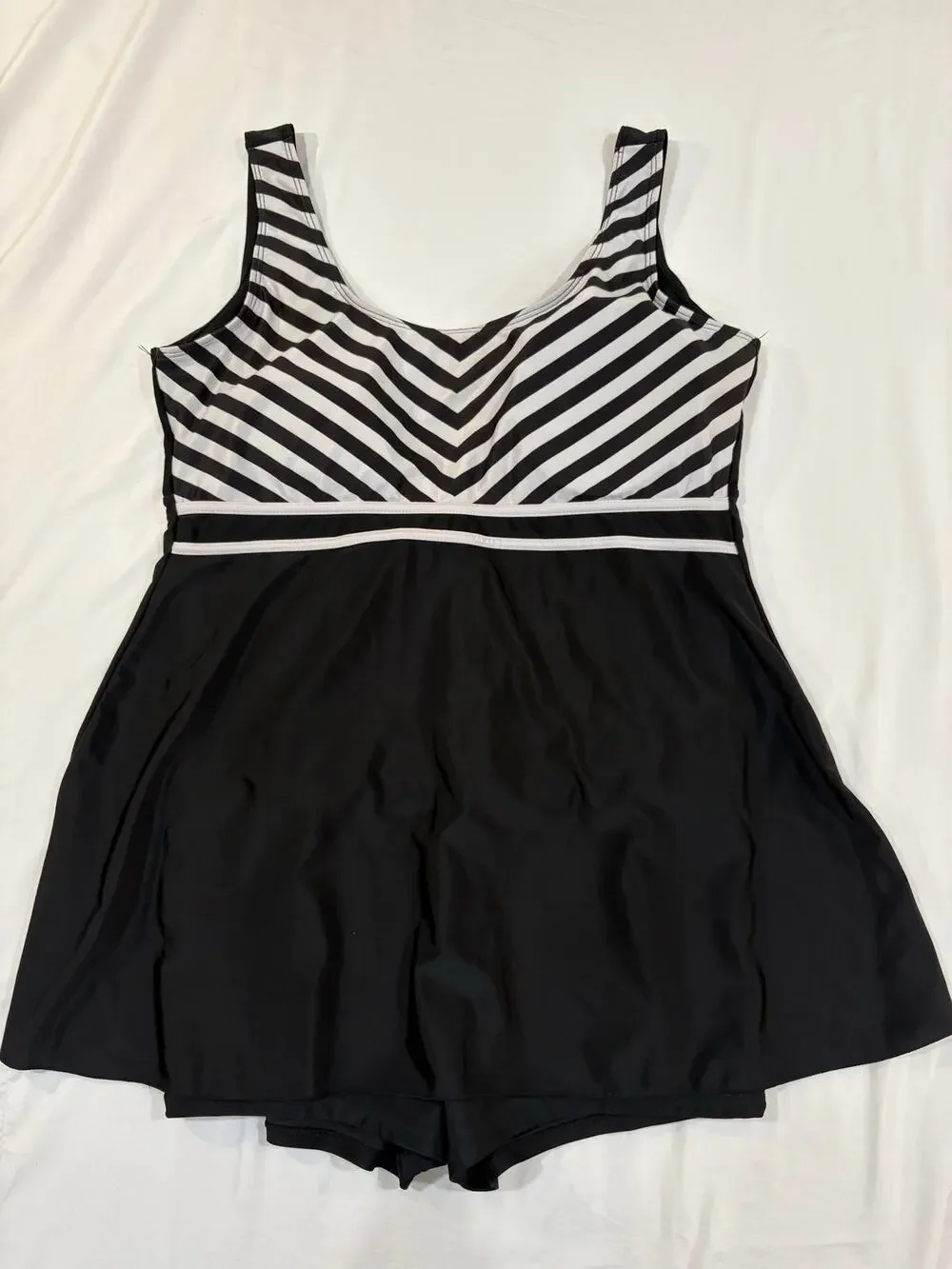 Danify One Piece Modest Black and White Striped Swimsuit Size 52 XL